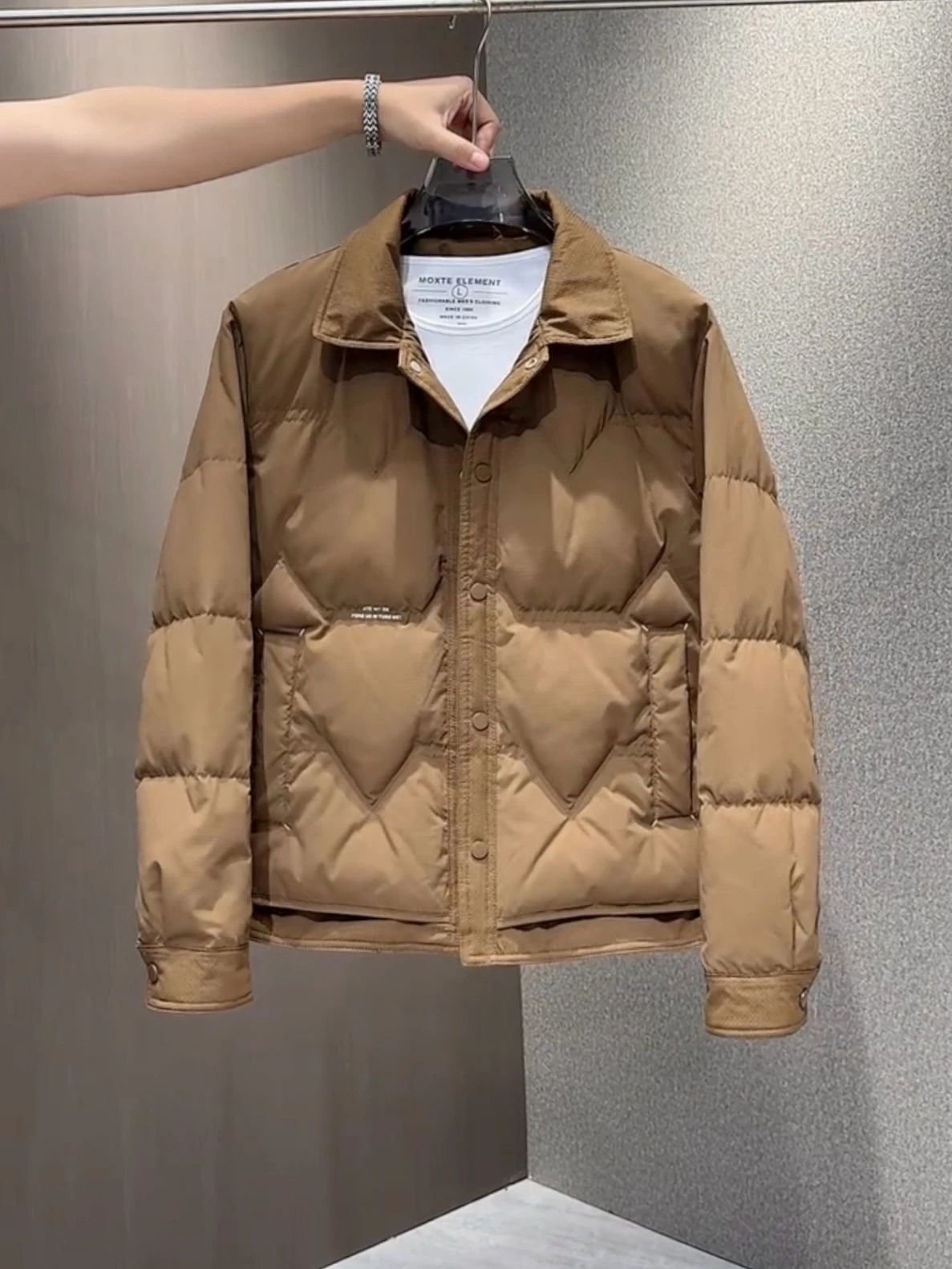 

2025 New Men's ort Casual Thiened down Jaet with Collar Youth Winter Faion Brand Polyester Fiber Breathable Warm