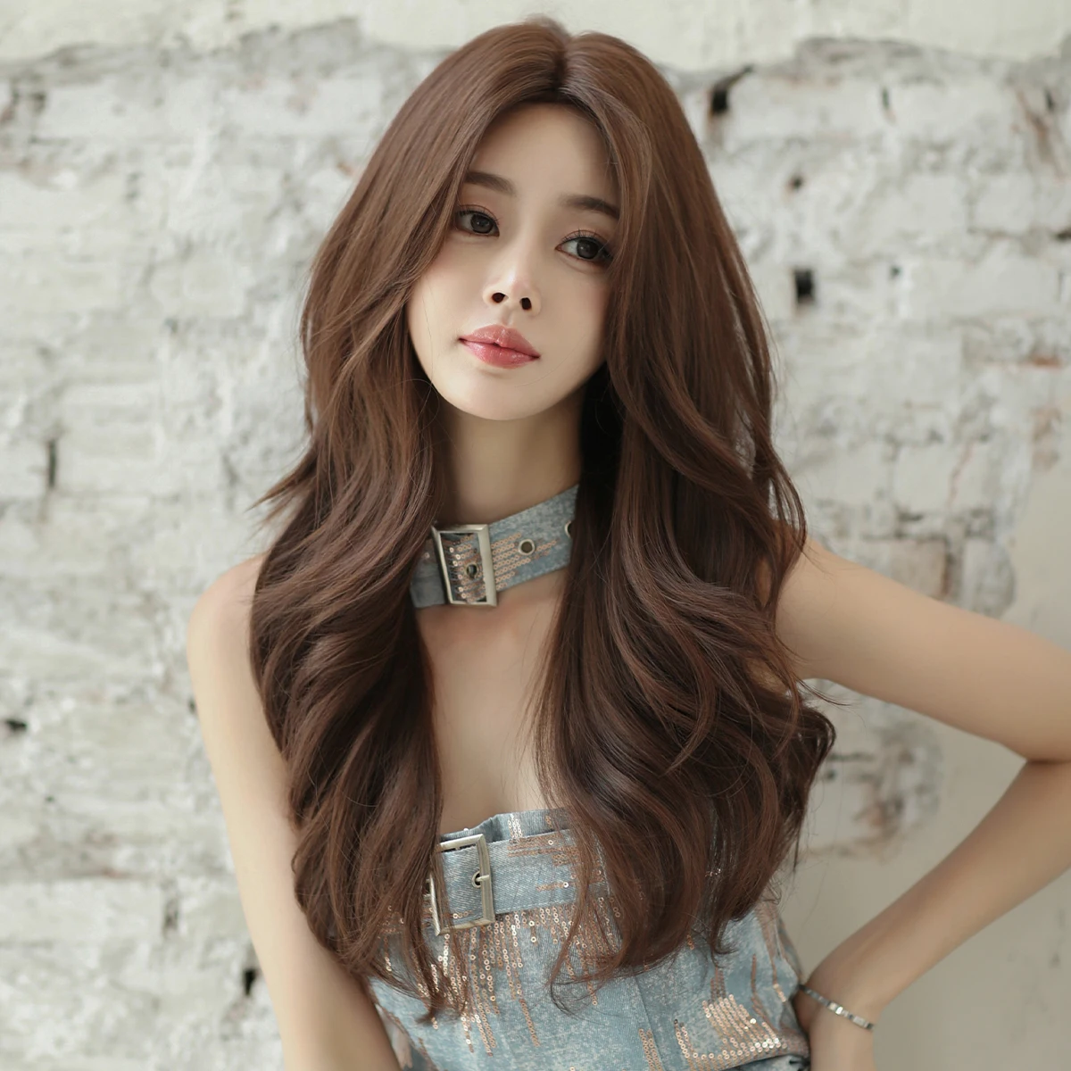 Long Body Wave Copper Wig for Women Synthetic Heat-Resistant Modest Fashion Middle Part Chocolate Wigs with Curtain Bangs
