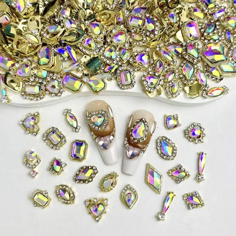 50 Stück schillernde Luxe Craft Nail Art Strass Charms Hofstil Maniküre Edelsteine Mini & Kristalle für DIY Acryl Nageldekoration