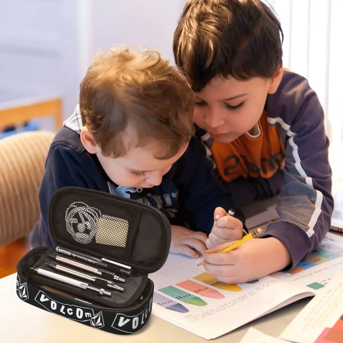 Piórnik z logo V-Volcom, etui na ołówki, organizer na artykuły piśmiennicze, duży piórnik, torba na długopisy dla uczniów — zdjęcie produktu 5
