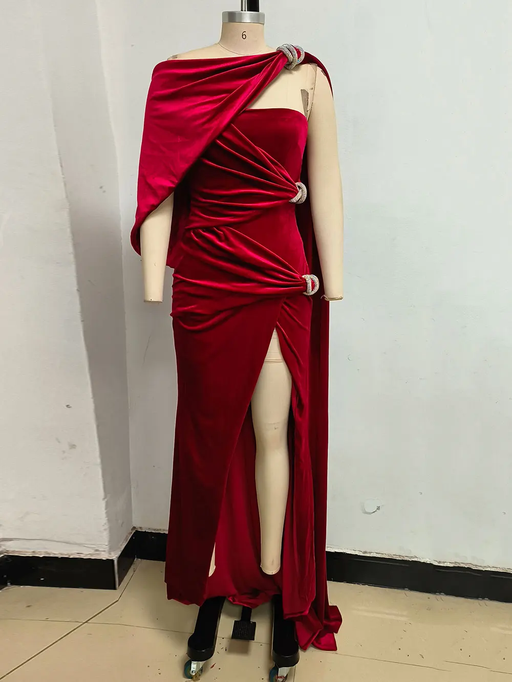 2024 Sexy Women's Evening Party Wine Red Velvet Marx Dress Shawl Design Bodycon Draped Split Body Long Dress Christmas Vestidos