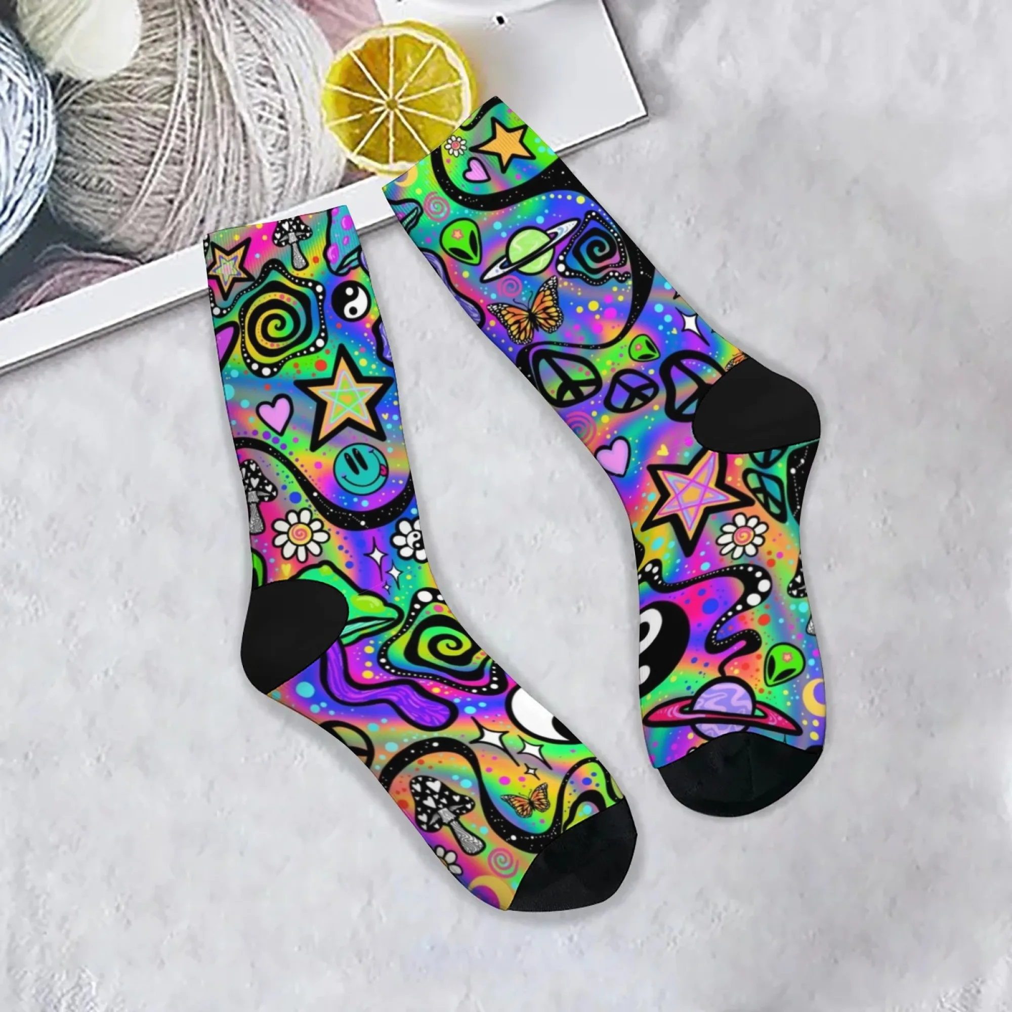 

Novel Harajuku retro psychedelic style men's socks comfortable breathable non-slip casual socks fun gift for street parties
