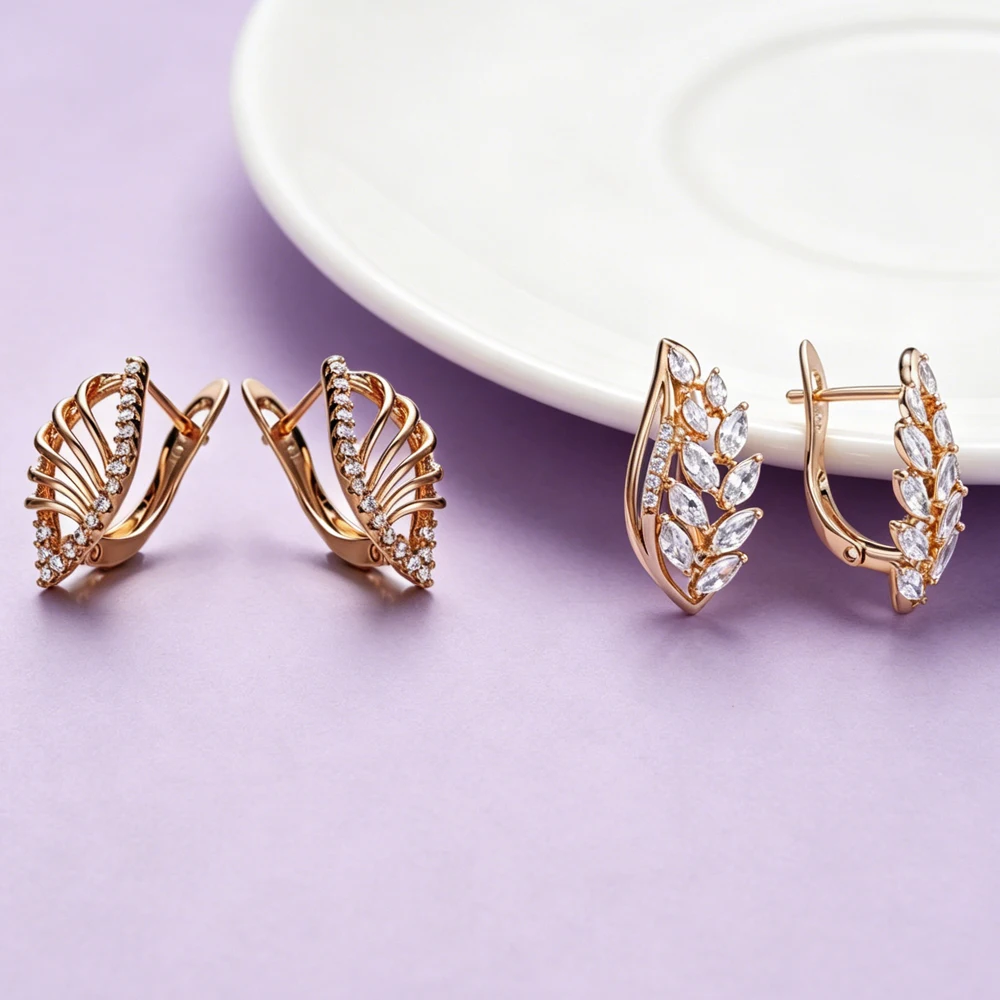 Hot Sale Feather-Shaped Earrings Hollow Geometric-Shaped Diamond-Studded Ear Clips Luxurious And Fashionable Jewelry For Ladies