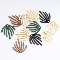 Hand-painted Alloy Geometric Irregular Seaweed Leaf Pendant Charm for DIY Earrings and Jewelry Making 20*22mm 10pcs/lot