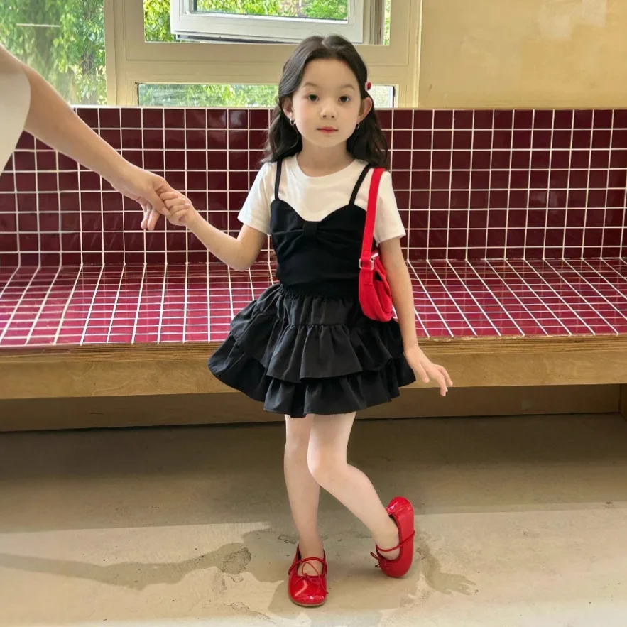 

Костюм для девочек, новинка 2023 года, лето, детский комплект из двух предметов для детей от 2 до 7 лет, топ с короткими рукавами, детская юбка-торт до половины тела