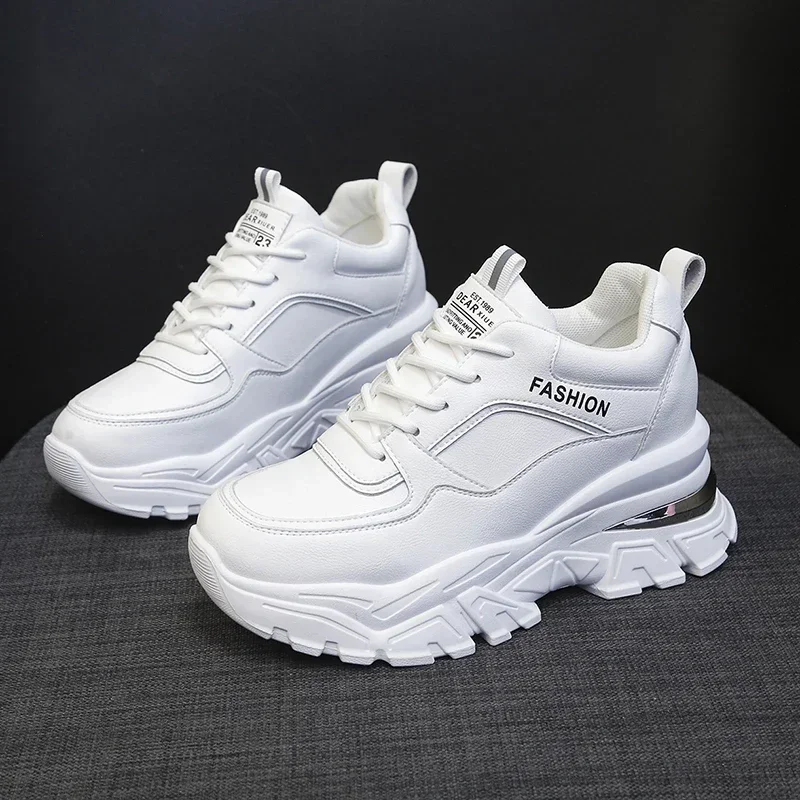 

2024 White PU Leather Chunky Sneakers Women Autumn Winter Platform Vulcanize Shoes Woman Thick Bottom Hidden Heels Sport Shoes