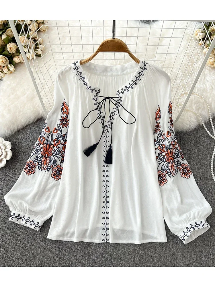 Women Spring Autumn Blouse Ethnic Retro Round Neck Embroidered Tassel Loose Tie Cotton and Linen Shirt Casual Doll Shirt D2763