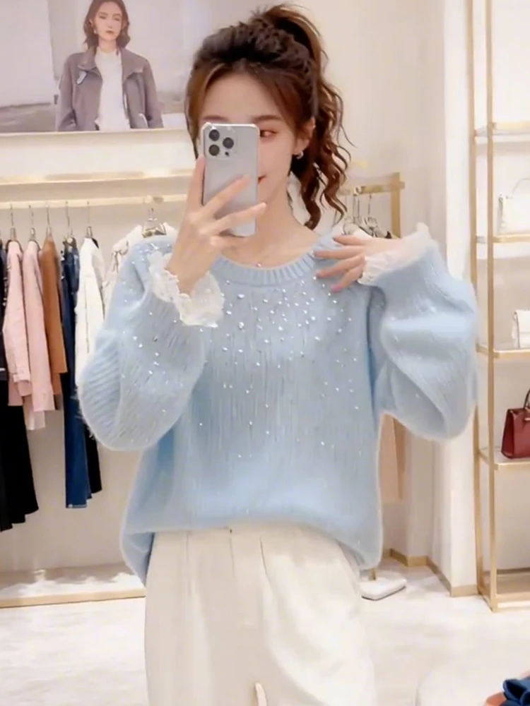 

Элегантный вязаный свитер с кружевными вставками, женский, с круглым вырезом, весенний, модный, омолаживающий, милый топ, высококачественный стиль 2026