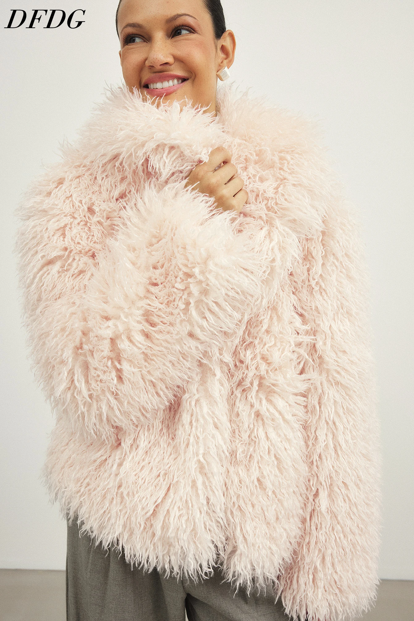 DFDG Women 2026 Shaggy Curly Faux Fur Jacket Fluffy Stand Collar Cropped Coat Thick Warm Winter Fashion Outerwear For Daily Wear