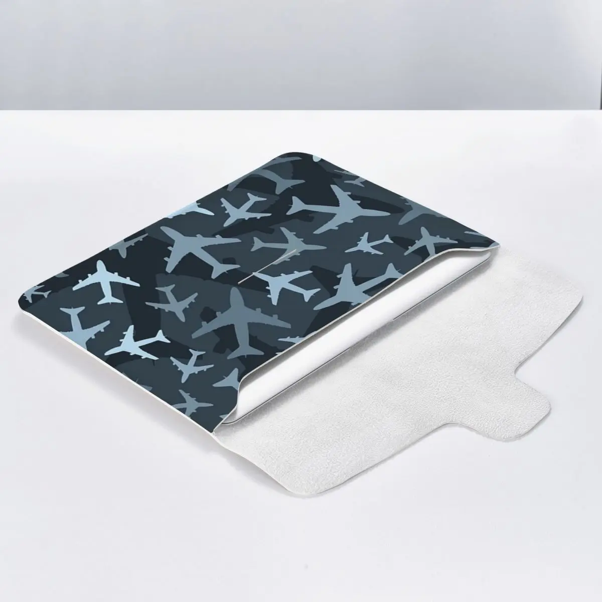 Random Airplanes Pattern Aviation Fighter Pilot PU Leather Horizontal Laptop Sleeve Shockproof Soft Lining Notebook Case 13 Inch