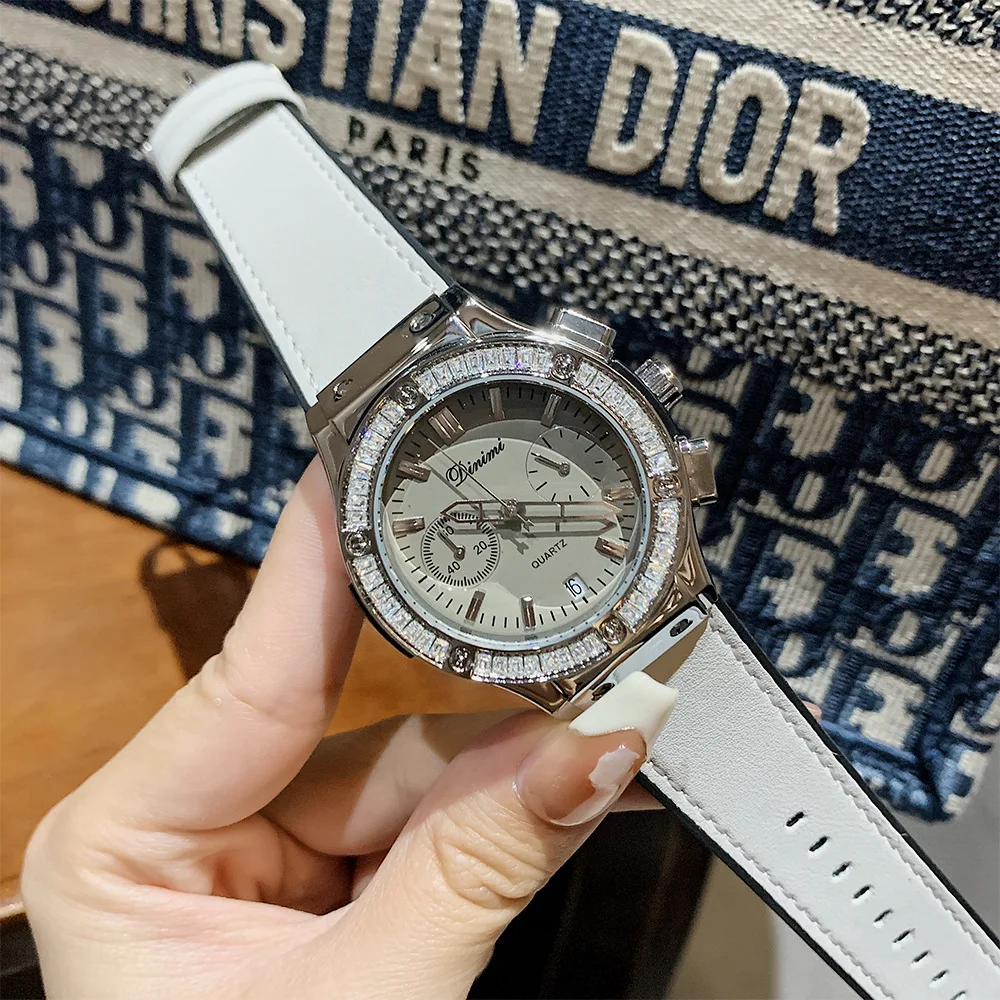 

Elegant women's watch2025 new style casual and fashionable round dialgenuine silicone strap sophisticated quartz watch for women