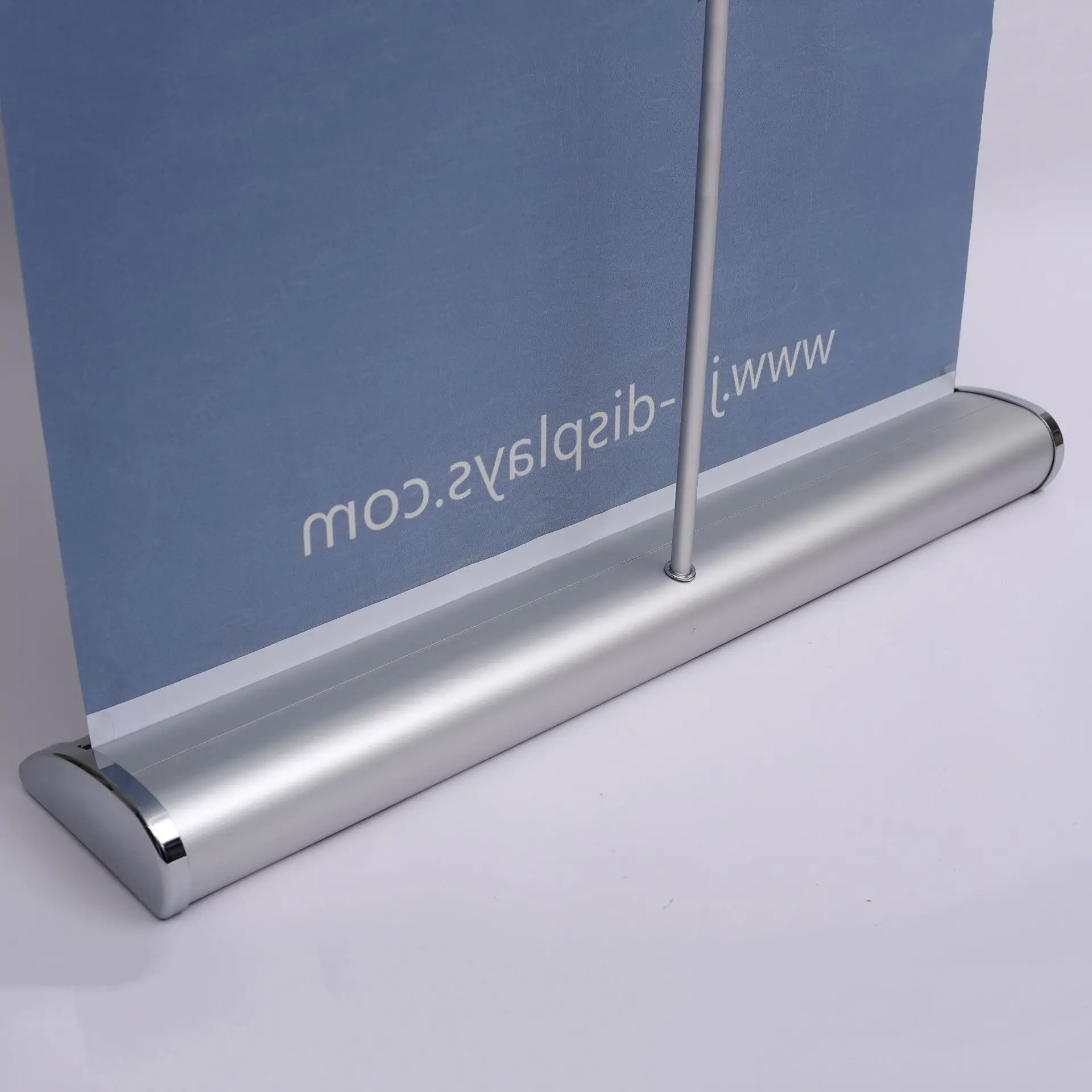 Foreign trade manufacturer electroplating aluminum alloy wide base roll-up box drop type wide screen small eighteen type roll-up