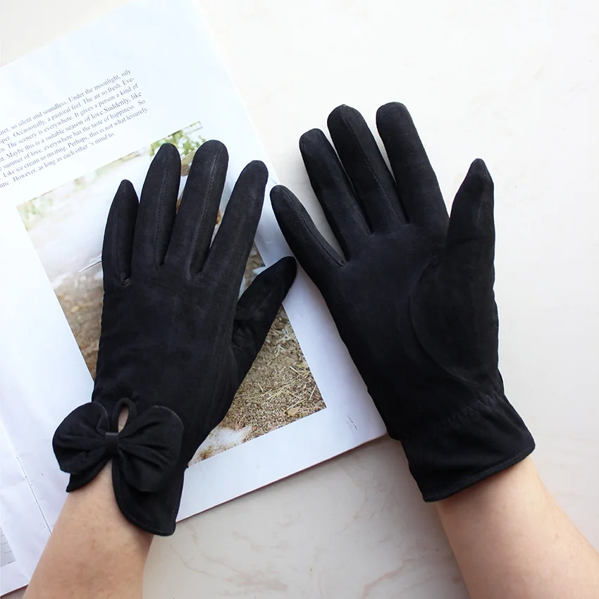 

Women's Sheepskin Suede Leather Gloves Bowknot Style Black Velvet Lining Autumn and Winter Warm Car Driving