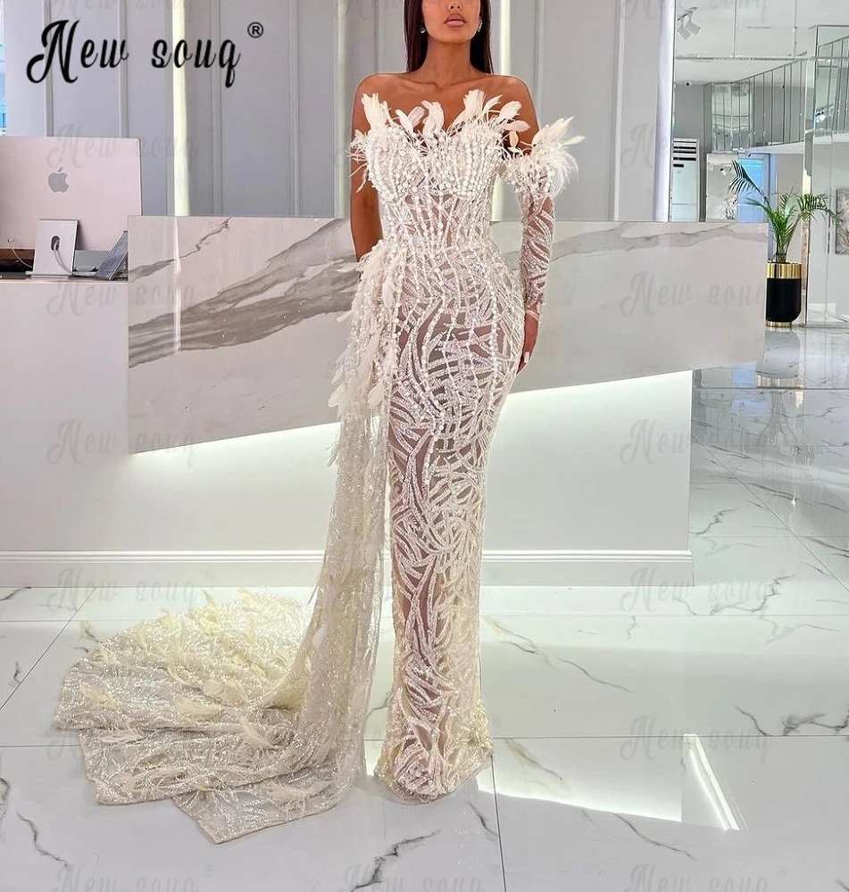 

Haute Couture Sweetheart Off Shoulder Feather Evening Dress With Side Beading Train Fashion Illusion Pearls Wedding Party Gowns