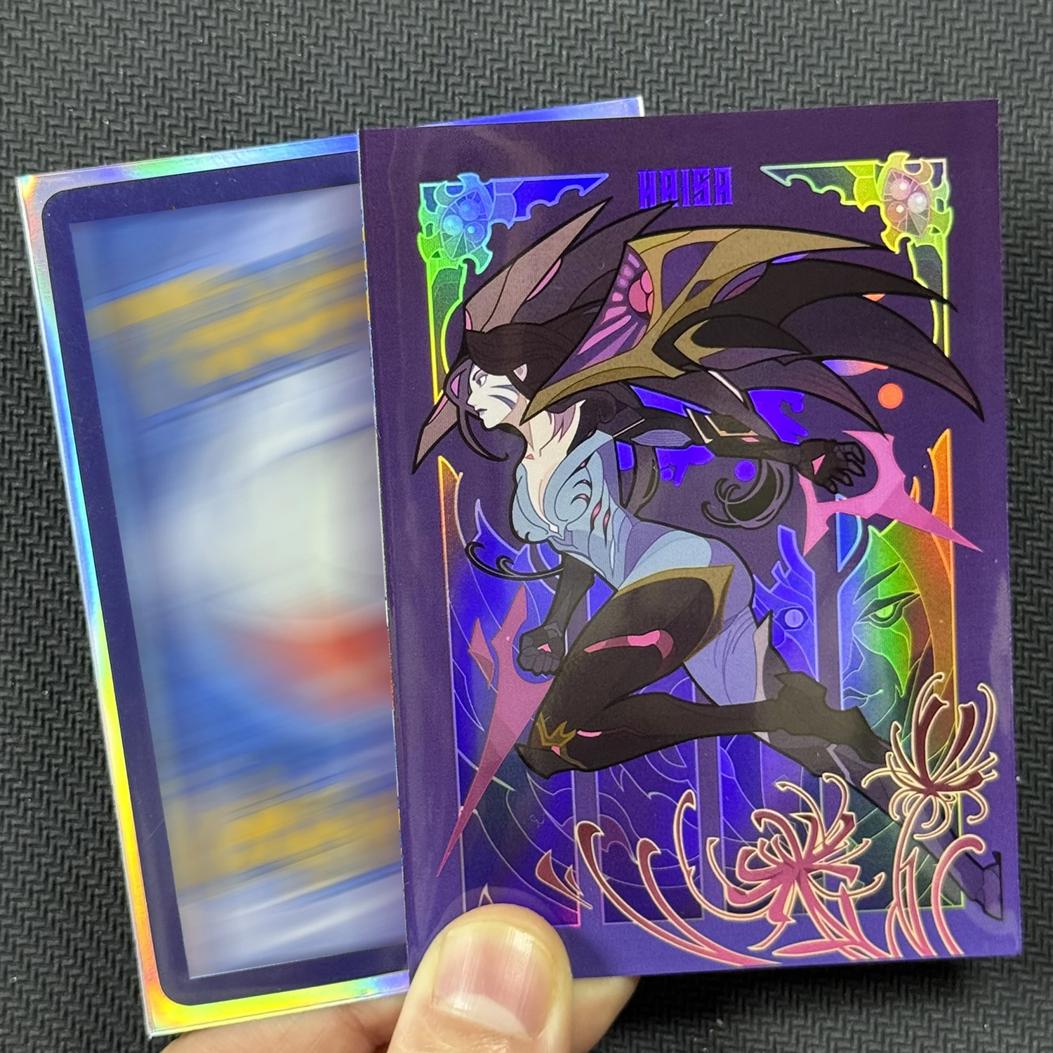 riftbound card sleeves Sleeves: Origins full art or colored frames.The sturdy cardboard box fits 75+ single sleeved cards or 65+ double sleeved cards measuring up to 63 x 88 mms (2.5 x 3.5) Riftbound League of Legends Volibear