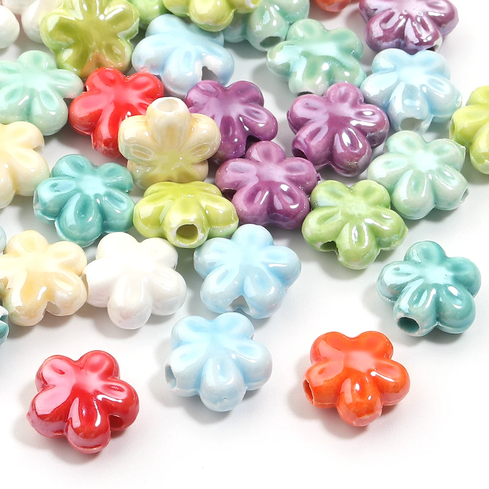 10 Stück 12 mm Blumenform Keramikperlen Bunte lose Distanzperlen für Schmuckherstellung DIY Halskette Armband Ohrringe Zubehör