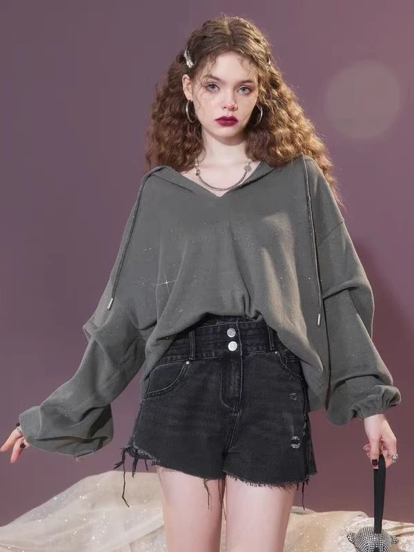 Retro Fairy Loose Long Sleeve Hoodie Women's Simple Design Slimming Top Autumn 2026 Silver Dripping Sweatshirt Commute Style