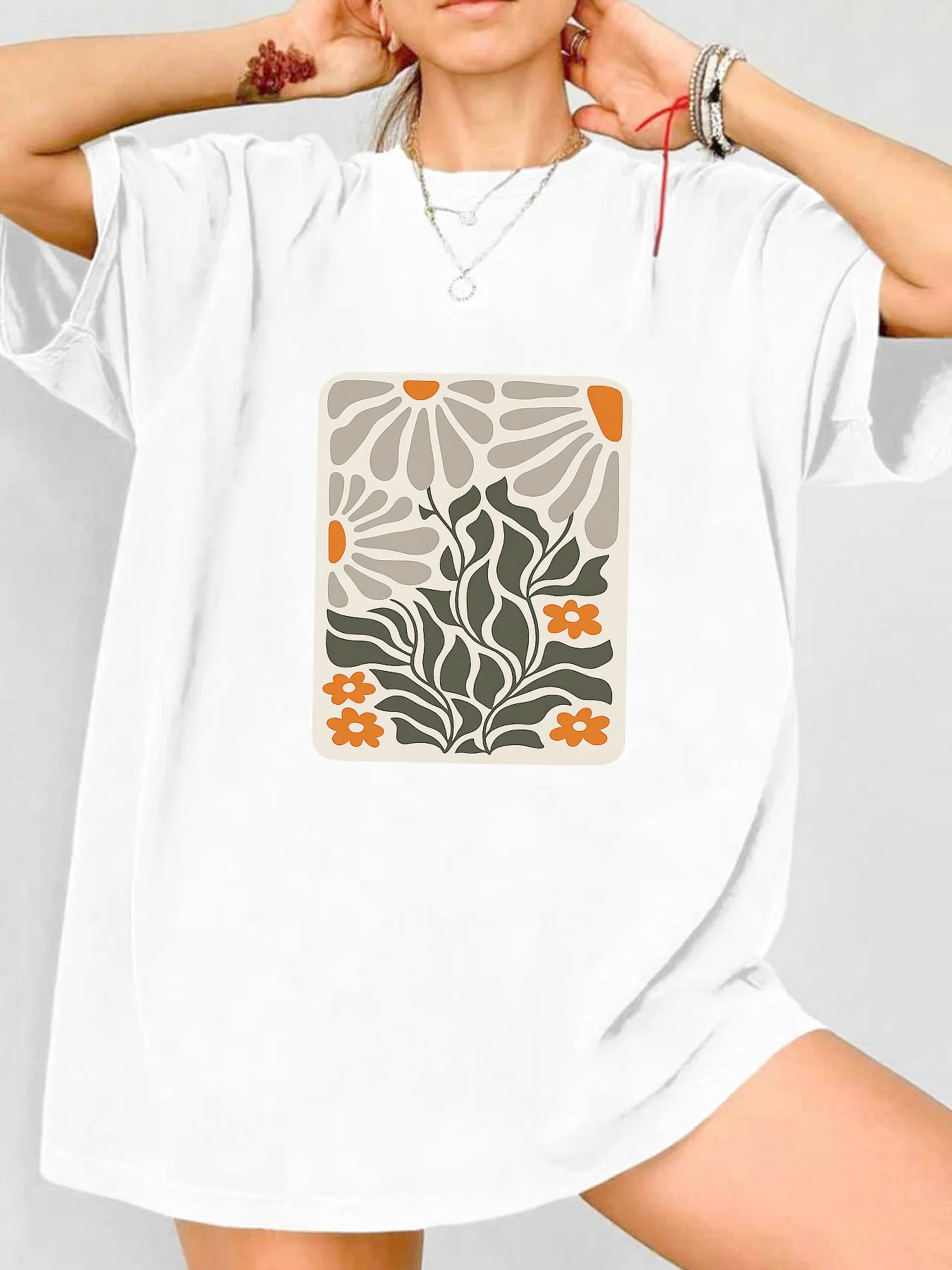 

【WDS00138】Plus size women's round neck short sleeve T-shirt with elastic half sleeves and trendy prints