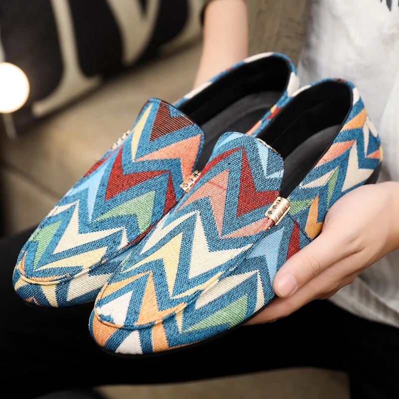 

2025 мужские лоферы из мягкой искусственной кожи, мужские лоферы без шнуровки, нескользящая легкая удобная прогулочная обувь, большой размер 39-46