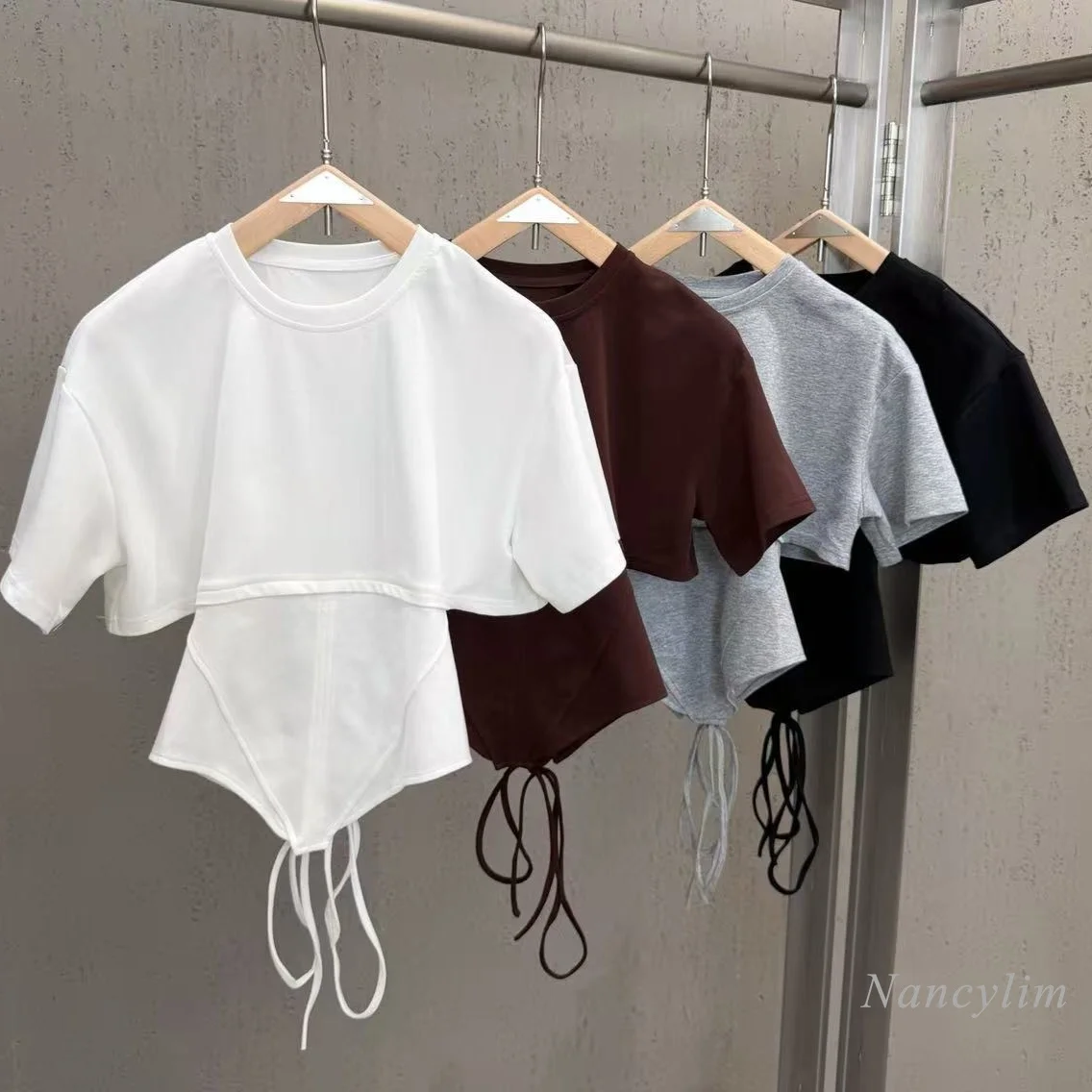 

2026 Summer Niche Design Short-sleeve T-shirt: Cutout Waist, Slimming Fit, Round Neck, Tie-front, Versatile Top for Women