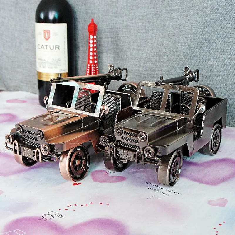 Iron jeep military vehicles. Creative home furnishings.  Living room ornaments.  Valentine's Day gift for boyfriend