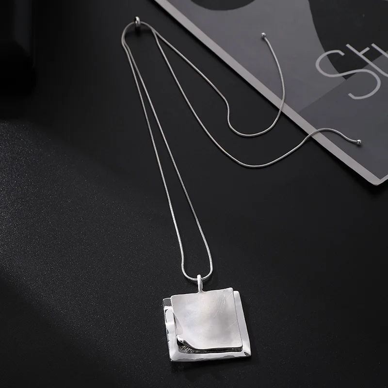 Fashion Geometric Long Chains Collar Necklace Jewelry for Women Decorative Pendants Double Layer Square Jewelry