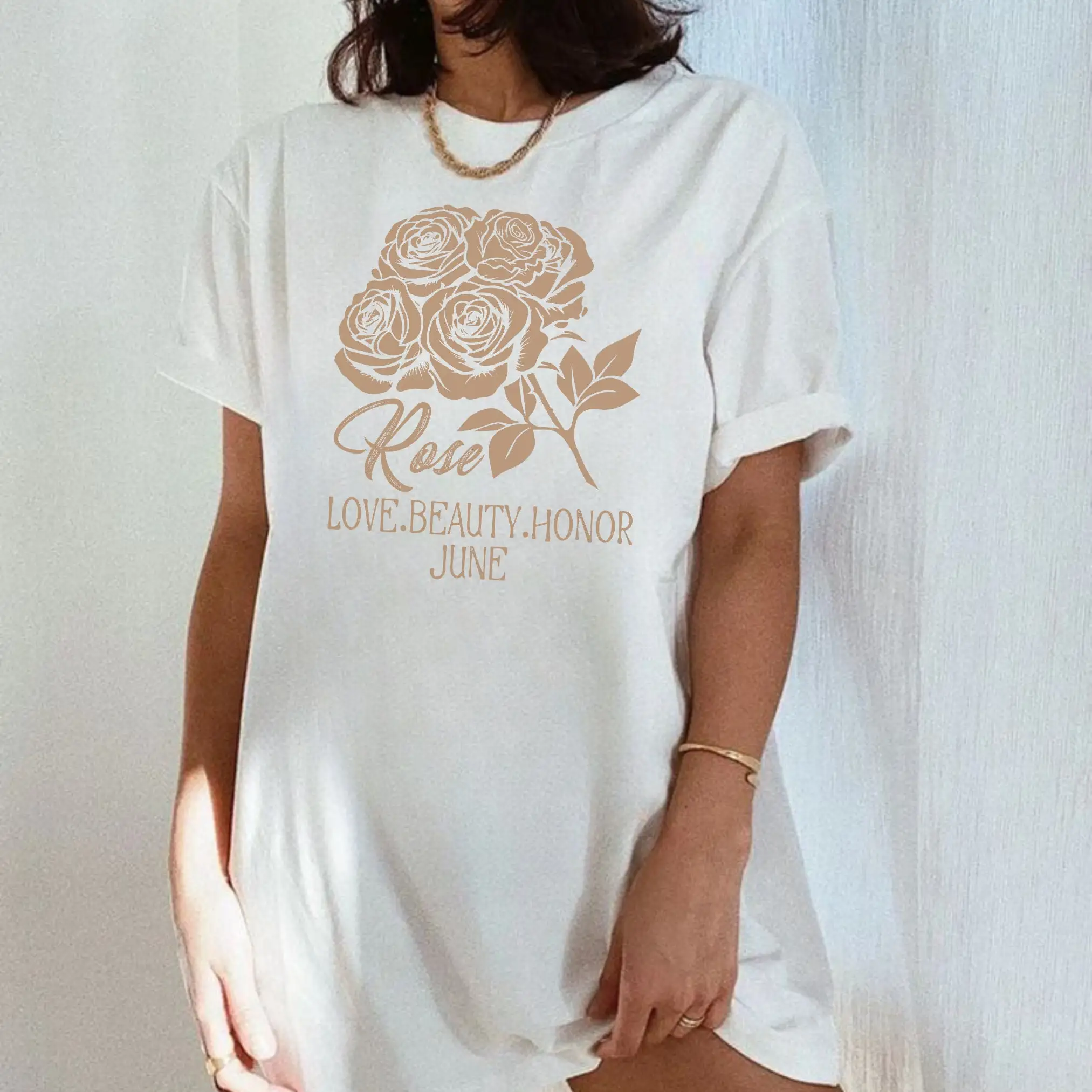 Love Beauty Honor June Slogan Women T-shirt Vintage Graceful Cartoon Rose Print Female Shirt New Trend Summer Individuality Tee