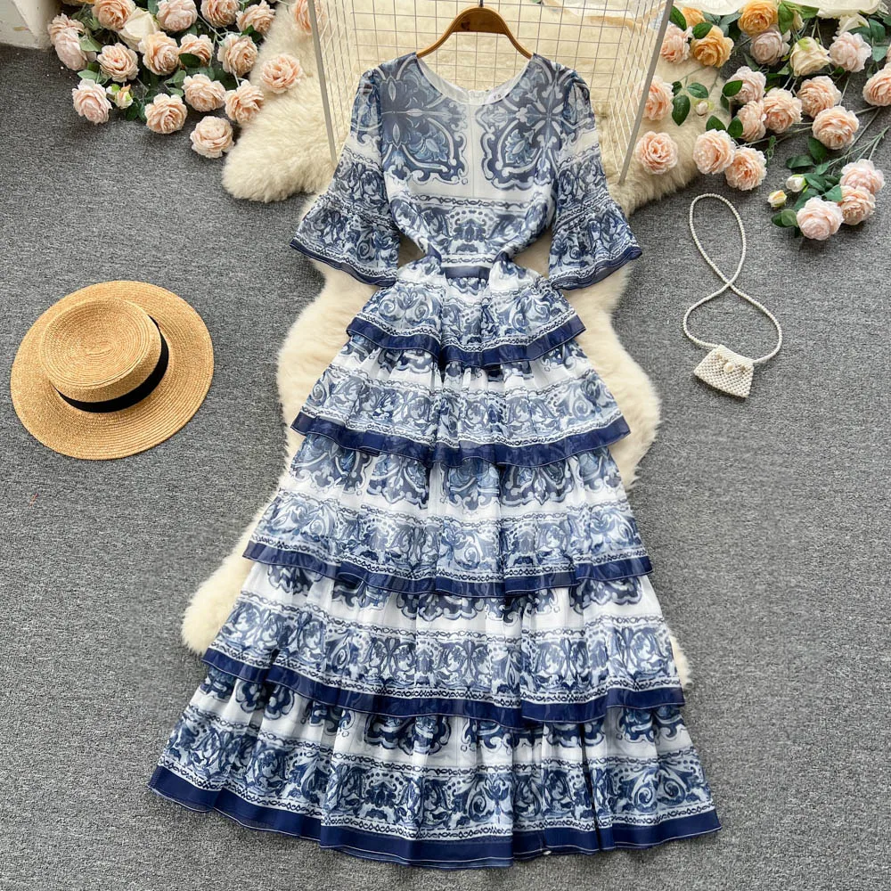 Luxus Runway Sommer Frauen neue Rüschen kaskadi rende Kleid Flare Ärmel blau und weiß Porzellan 5 Schicht Kuchen Robe Vestidos