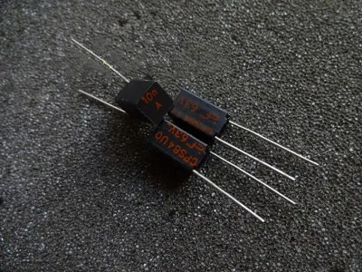 

Capacitors CPS84 63V10N 63V 0.01UF 103A Diagonal