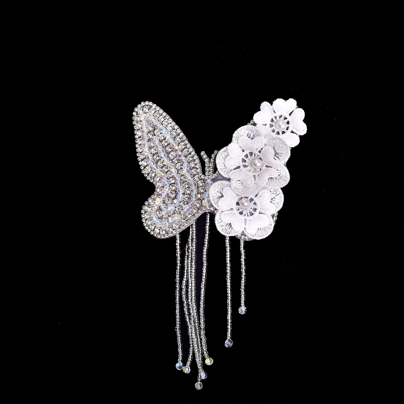 

Аппликация с кисточками в форме бабочки, вышитая кристаллами цветочная нашивка для украшения одежды и сумки, пришивная своими руками SP255