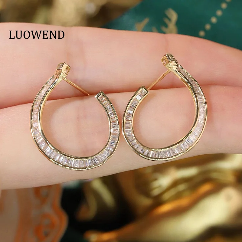 LUOWEND 100% 18K Yellow Gold Earrings Elegant Shiny Design 0.76carat Real Natural Diamond Stud Earrings for Women Wedding Party