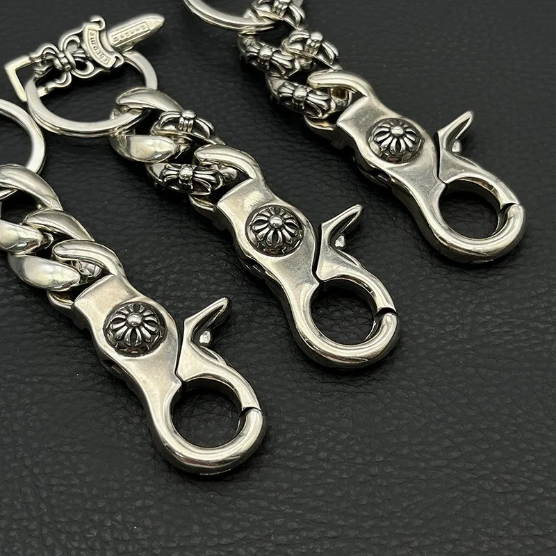 Premium Retro Cross Flower Lobster Ring Key Ring Sword Keychain Glossy Flower Pendant Accessories Classic
