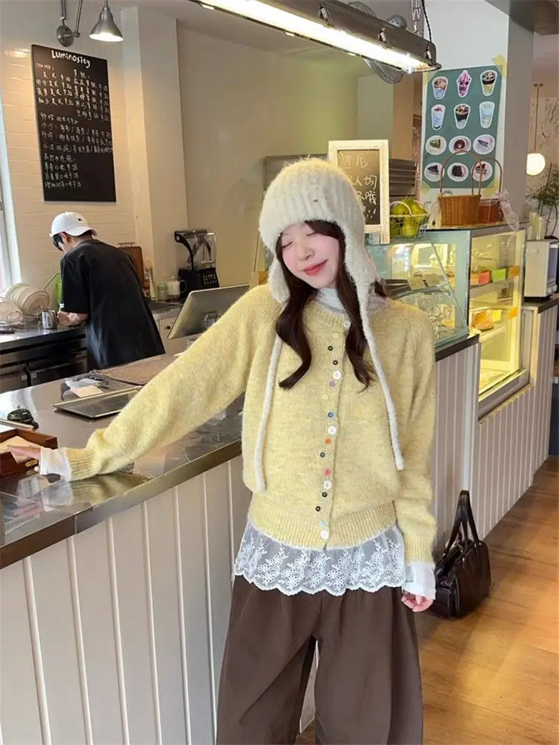 

Кардиганы: Уникальные ретро-свитеры для женщин, осенняя высокая мода, уличный стиль, объемные, с изогнутыми манжетами, на шнурке, из мохера, с мягкими деталями