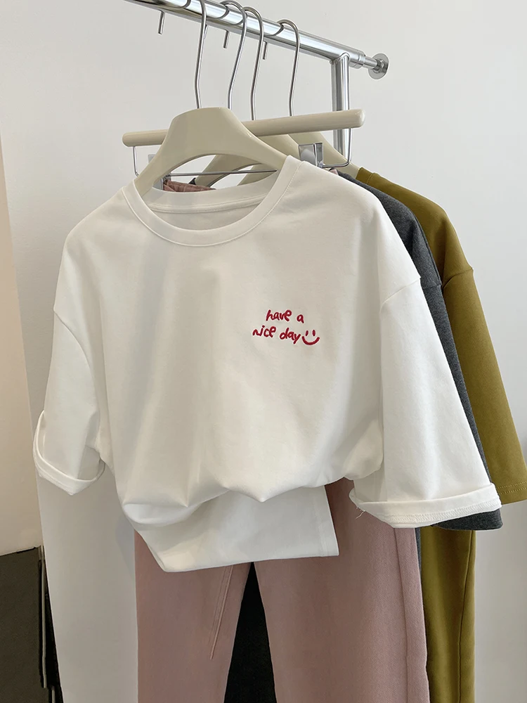 Damska koszulka plus size 300 Pou z nadrukiem małych liter, luźna, wyszczuplająca, z okrągłym dekoltem, na wiosnę i lato, casualowa.