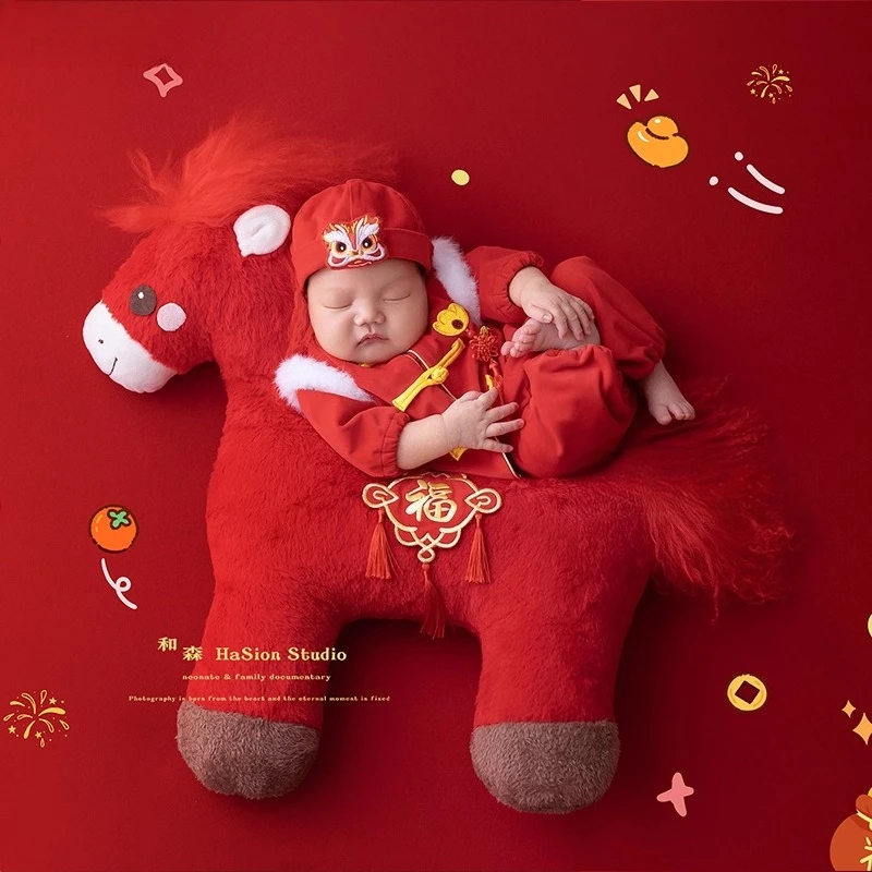 Neugeborenen Fotografie Requisiten Chinesisches Neujahr Thema Set Pferd Posiert Puppe Outfit Hintergrund für Frühling Festival Studio Fotoshooting