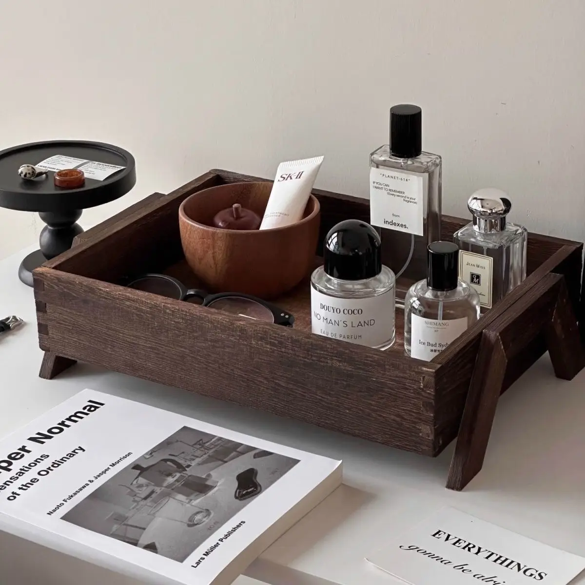 organizador-de-escritorio-con-textura-de-madera-maciza-que-mejora-el-estilo-perfecto-para-almacenamiento-en-el-bano-o-la-mesa-de-maquillaje