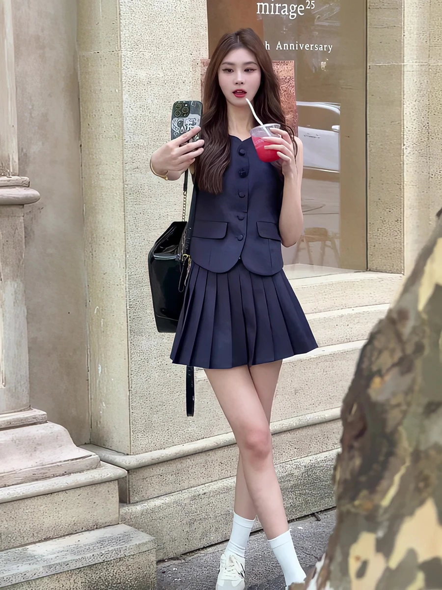 

High Waist Pleated Skirt And Vest Set Women's Summer New Style V-neck Sleeveless Single Button Suit Vest Fashionable Two-piec...