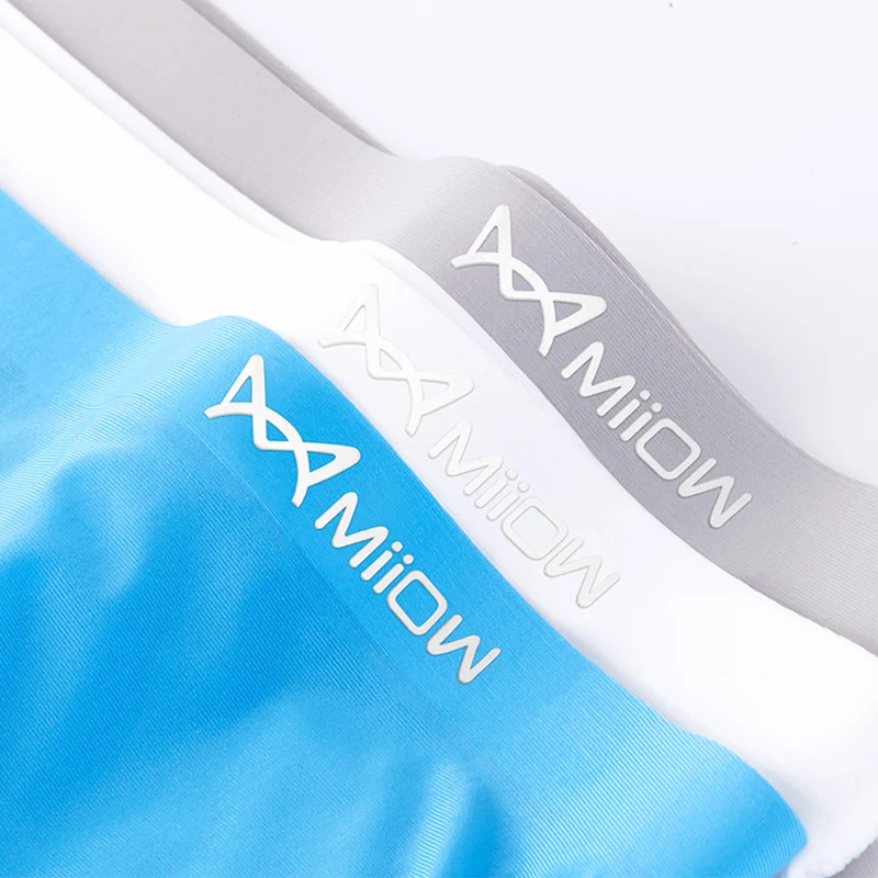 MiiOW 3Pcs Ice Silk Sexy Men Underwear Boxers Underpants Breathable Transparent Men\'s Panties Bxoers Shorts Boxershorts MR8052