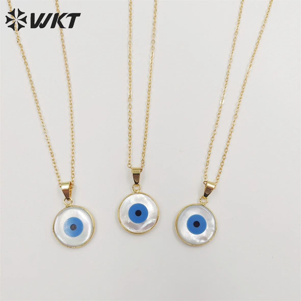 

WT-N535 Wholesale Fashion Evil Eye Shell Necklace With Gold Plated Chain Tiny Pendant Unique Design Charming Women Jewelry