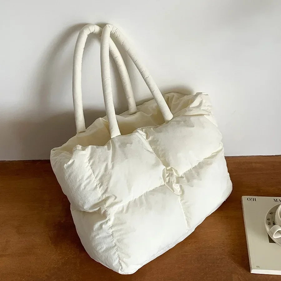 Bolsa de algodão acolchoada para mulheres, bolsa de ombro acolchoada grande, compradora macia quente, bolsas inchadas, bolsas de luxo