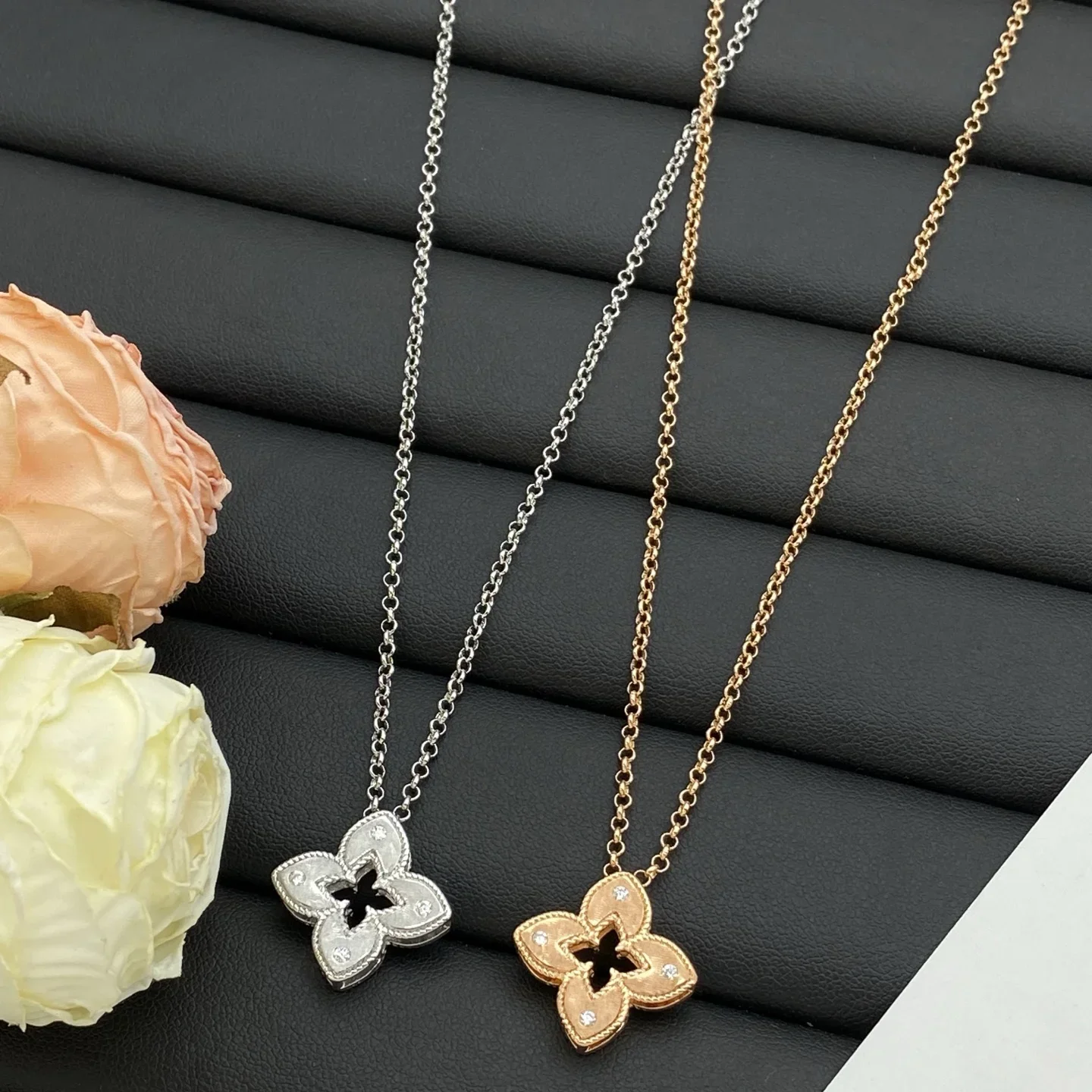 

2025 New Arrival S925 Sterling Silver Key-Inspired Necklace, High-End Design, Trendy Fashion, Enhances Charm, Affordable Price