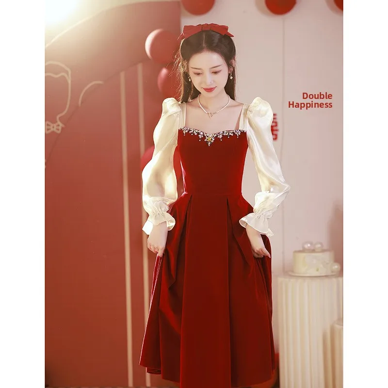 

Красное свадебное платье 2024: Новая модная модель с длинным рукавом, высокой талией и юбкой А-силуэта для помолвки, свадьбы, банкета, выступления. Женская одежда.