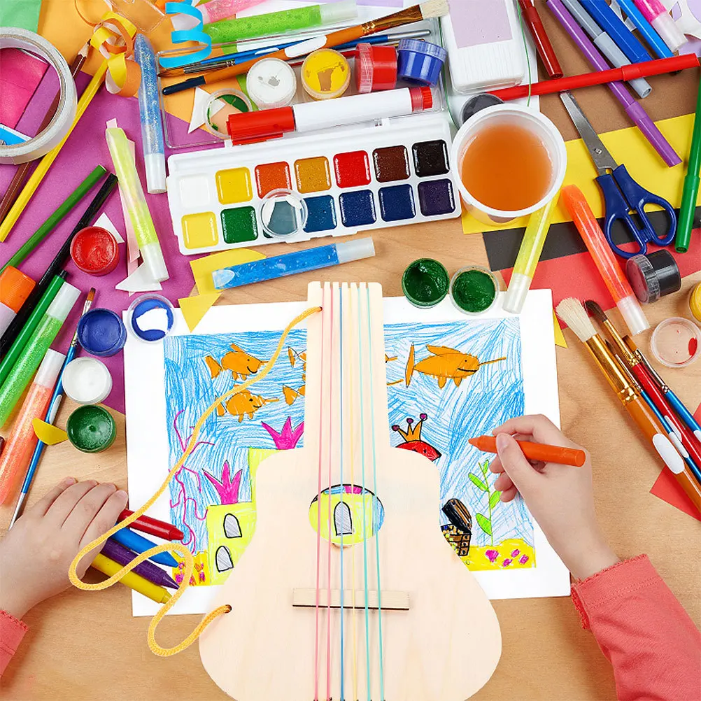 กีตาร์ไม้ DIY สำหรับเด็ก 5 ชิ้น ของเล่นเครื่องดนตรีไม้แบบยังไม่เสร็จ ปลอดภัย เรียบเนียน สำหรับเด็ก ของตกแต่งขนาดเล็ก เล่นดนตรี