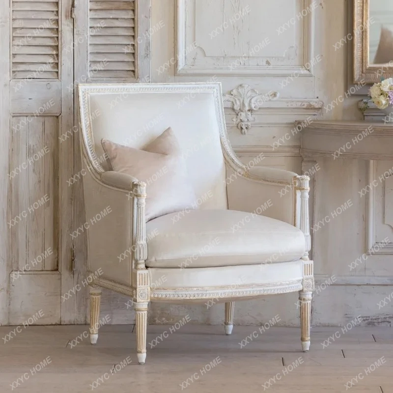 

Кресло в стиле ретро, старинное, для отдыха, из массива дерева, с резьбой и золотой росписью, для гостиной.