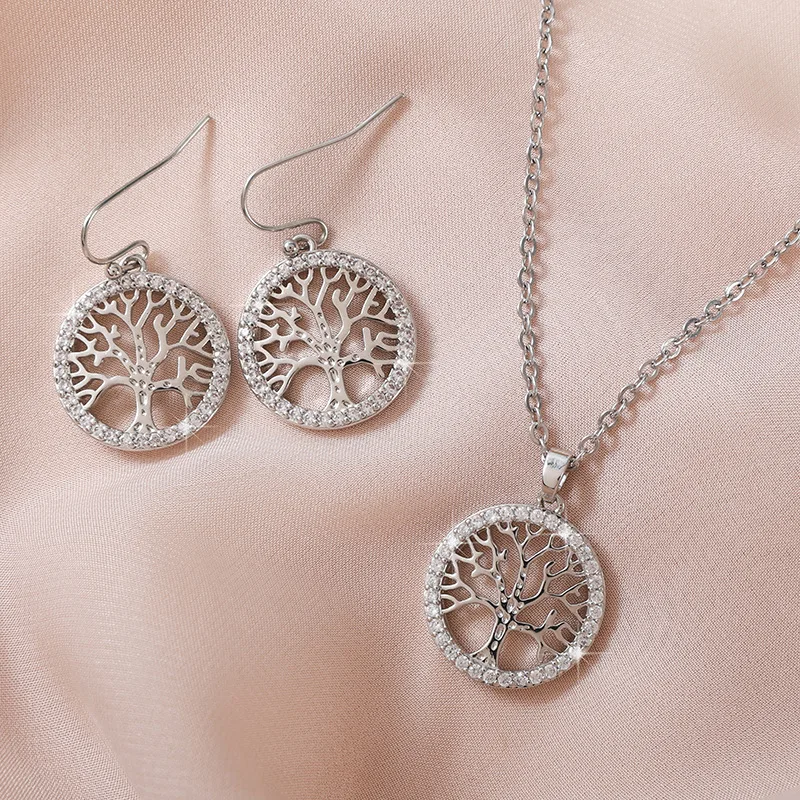 Round Hollow Tree O…