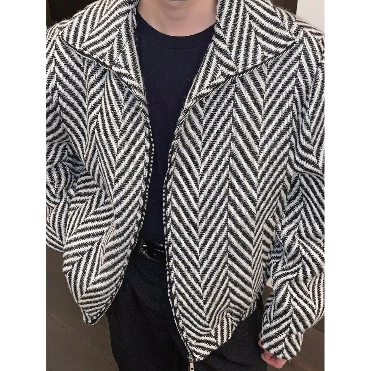 

Осень 2024, мужская повседневная плиссированная полосатая куртка большого размера с воротником-стойкой, модная брендовая верхняя одежда из полиэстера, свободная посадка, молодежная мода