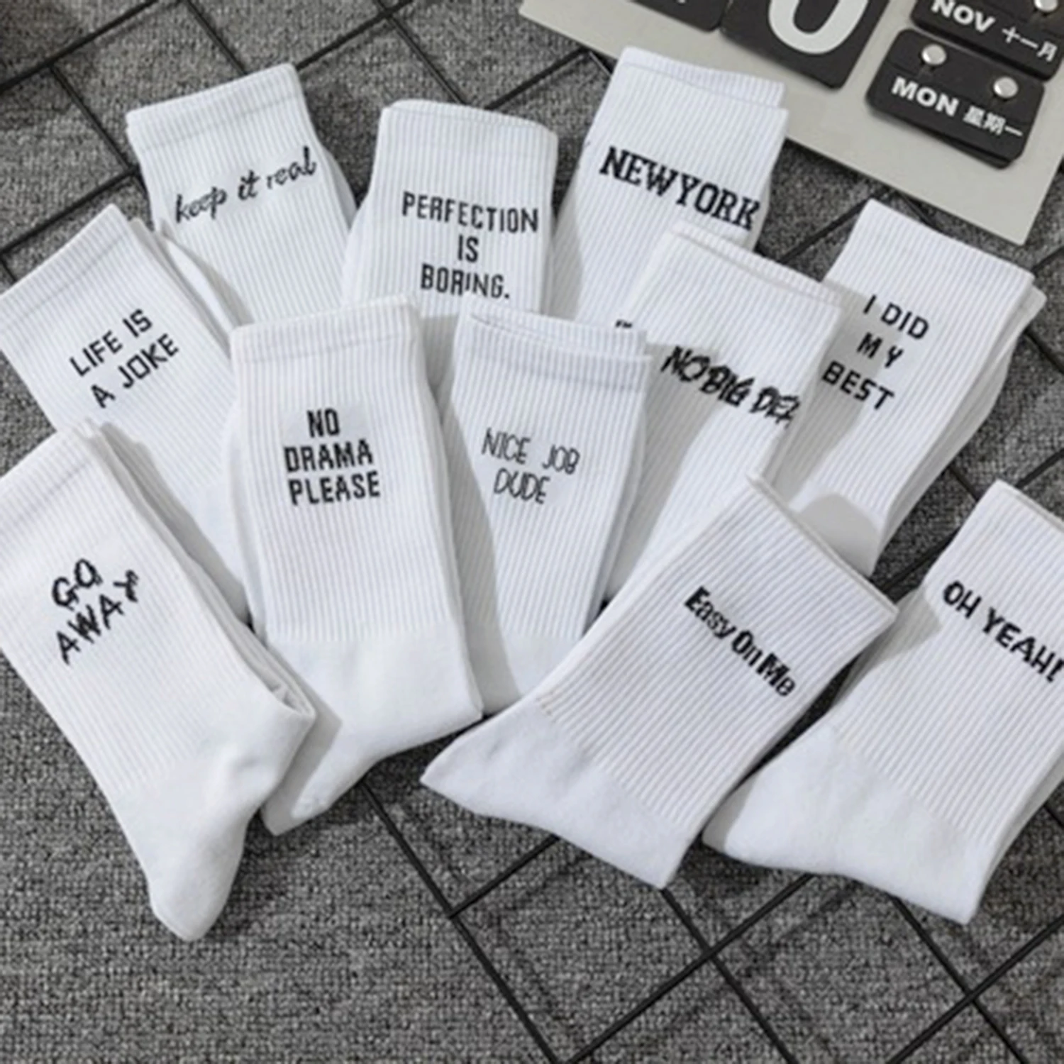 5 Pairs/Set New Women Letter Jacquard Series White Cotton Socks Street Sports Hip Hop Fashion Men Unisex Socks Dropship