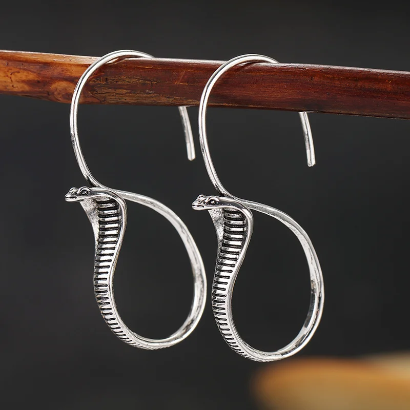 Women's Vintage Cobra Shaped Hook Earrings Metal Texture Snake Body Surrounded Earrings Niche Personality Punk Accessory