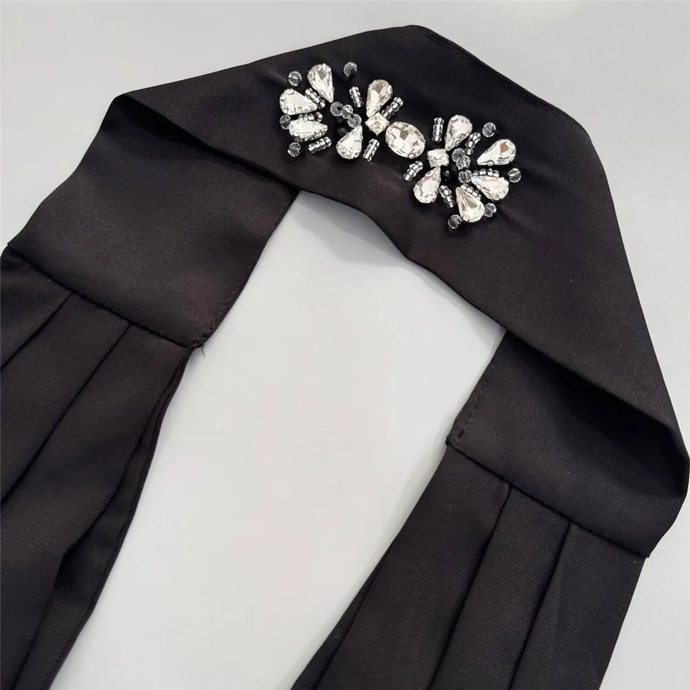 2026 Sommer Neues Luxuriöses Strass-Bandage-Kleid Damen Perlenbesetztes Trägerloses Elegantes Kleid mit Schal – Detail 14