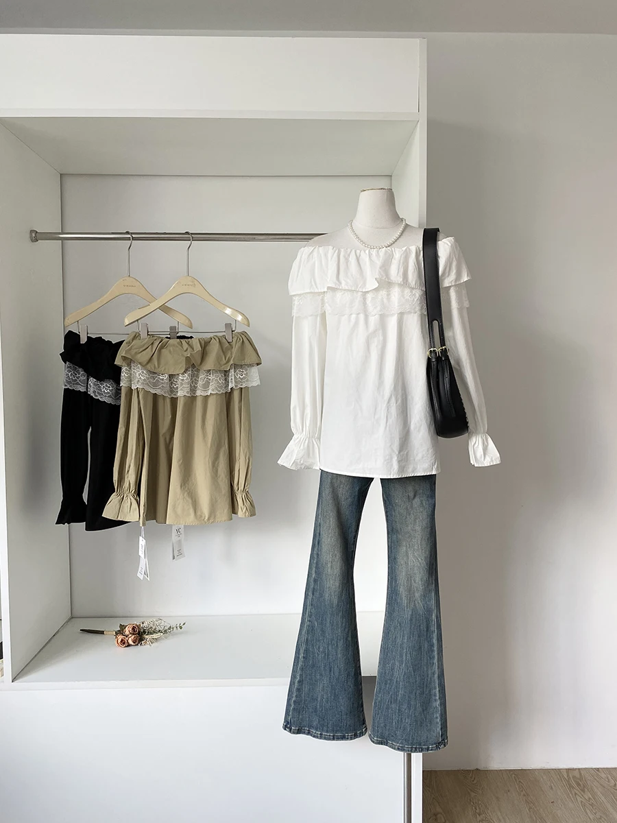 

Новая женская блузка в корейском стиле на раннюю осень 2025 года: свободный крой, кружевные вставки, открытые плечи, длинный рукав, для создания образа в стиле «сладкая и дерзкая девушка»